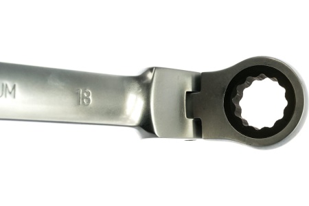 Комбинированный ключ трещоточный с шарниром 18мм AV Steel  AV-315218