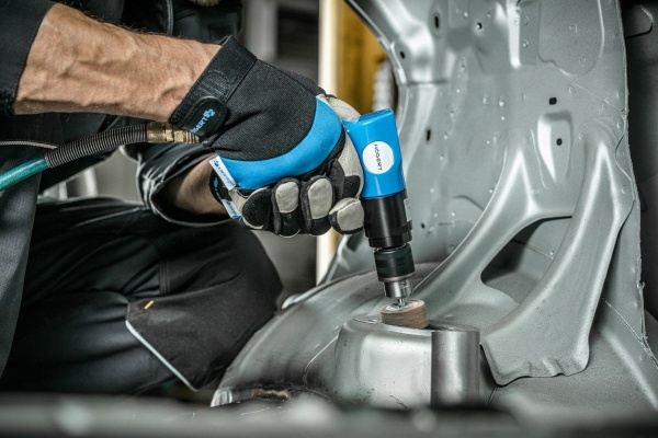 Пневматическая дрель HOEGERT TECHNIK 10мм HT4R635