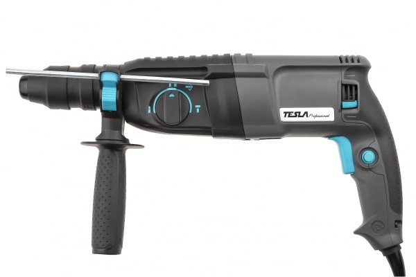 Перфоратор TESLA TR820QC 621373
