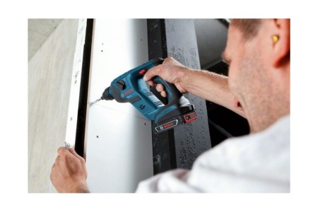 Аккумуляторный перфоратор Bosch GBH 18 V-LI Compact 0.611.905.304 Аккумуляторный перфоратор Bosch GBH 18 V-LI Compact 0.611.905.304
