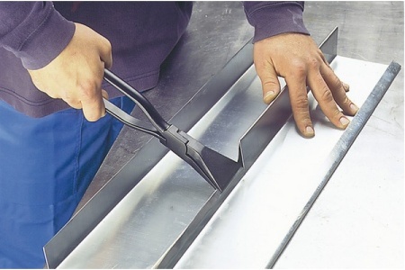 Клещи для загибания кромок ERDI прямые, 280 мм,шарнир накладной,ширина захвата 60 мм ER-D331-60