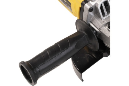 Угловая шлифовальная машина Kolner KAG 150/1400 кн150-1400аг