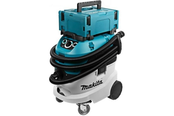 Пылесос Makita VC4210L