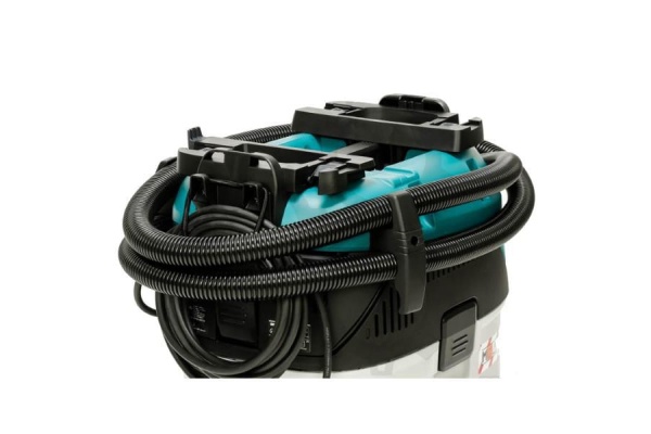 Пылесос Makita VC4210M