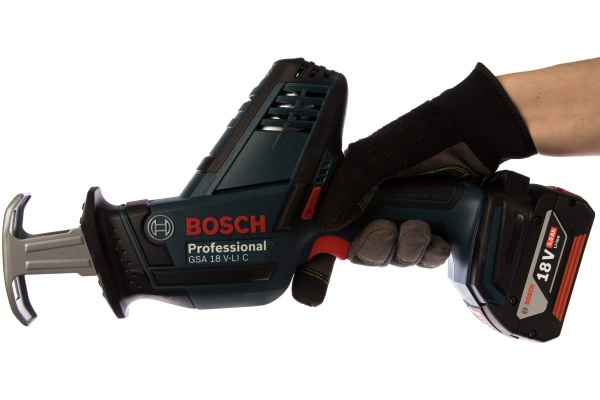 Аккумуляторная сабельная пила Bosch GSA 18 V-LI C 0.601.6A5.002 Аккумуляторная сабельная пила Bosch GSA 18 V-LI C 0.601.6A5.002