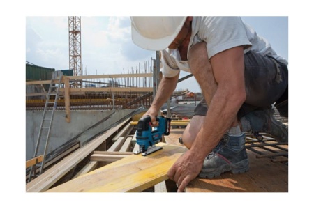 Аккумуляторная лобзиковая пила Bosch GST 18 V-LI B 0.601.5A6.103