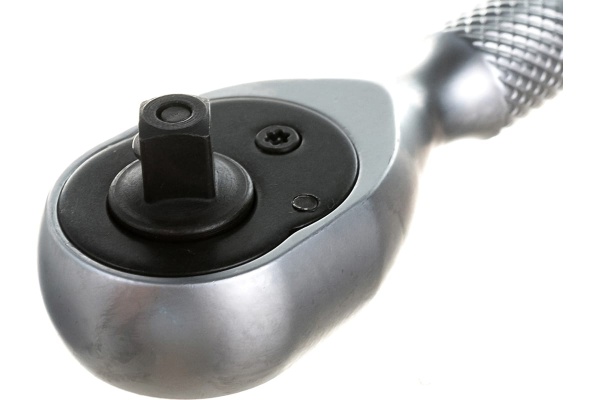 Реверсивная короткая трещотка с накаткой 1/4 L-90мм 72 зуба ROCKFORCE RF-802226