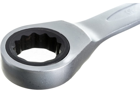 Комбинированный ключ HOEGERT TECHNIK трещоточный 30 мм, 72T, сталь CrV HT1R030