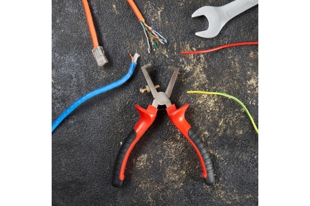 Плоскогубцы для зачистки проводов REXANT 160 мм 12-4646