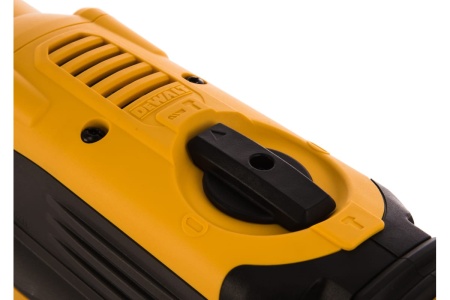 Бесщеточный перфоратор DEWALT 54 В XR FLEXVOLT SDS-Max DCH614N-XJ