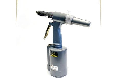 Пневмозаклёпочник Schneider Airsystems в кейсе NZ-SYS DGKD322311 Пневмозаклёпочник Schneider Airsystems в кейсе NZ-SYS DGKD322311
