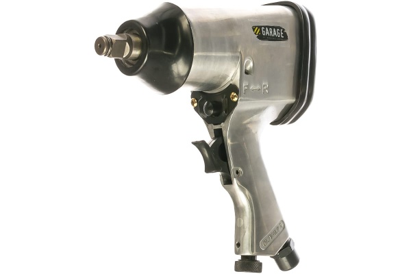 Пневматический гайковёрт Garage GR-IW 315 с набором головок УТ-00000047