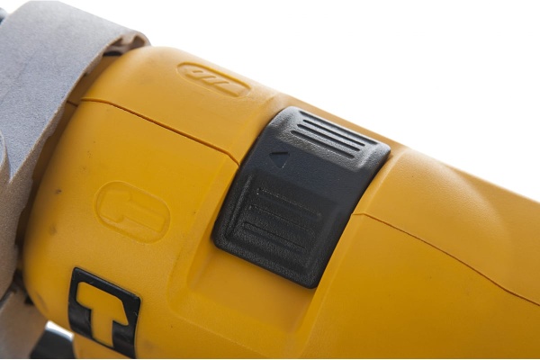 Ударная дрель DeWALT DWD 024 KS