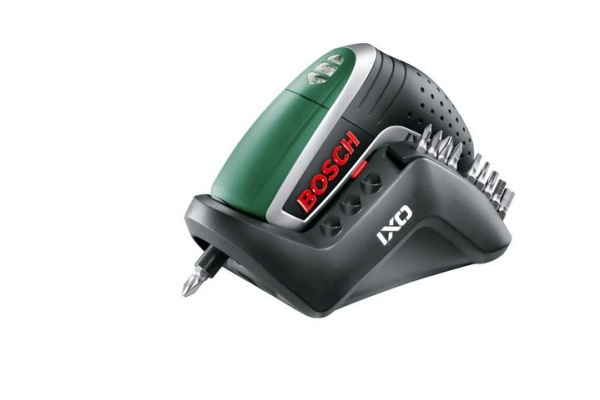 Аккумуляторный шуруповерт Bosch IXO IV Medium 0.603.959.321