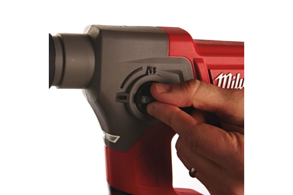 Аккумуляторный перфоратор Milwaukee M12 CH-202C FUEL 4933441997