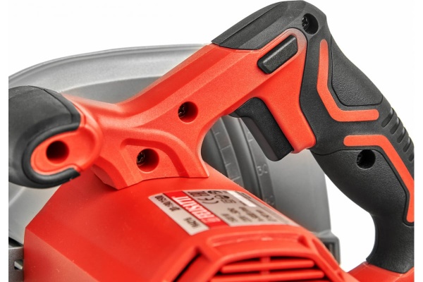 Дисковая пила Makita 4131