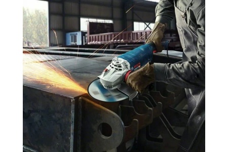 Углошлифовальная машина BOSCH GWS 24-180 06018C2000 Углошлифовальная машина BOSCH GWS 24-180 06018C2000