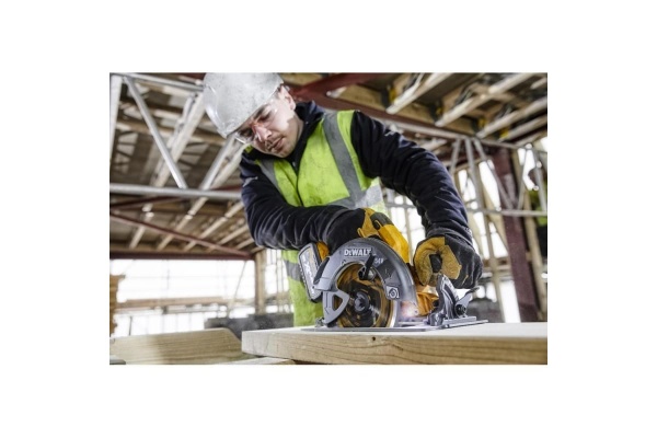 Аккумуляторная дисковая пила Metabo KS 18 LTX 66 BL 611866850