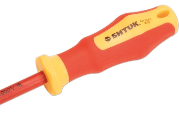 Диэлектрическая шлицевая отвертка SHTOK 1000В 5.5x125 мм 09202