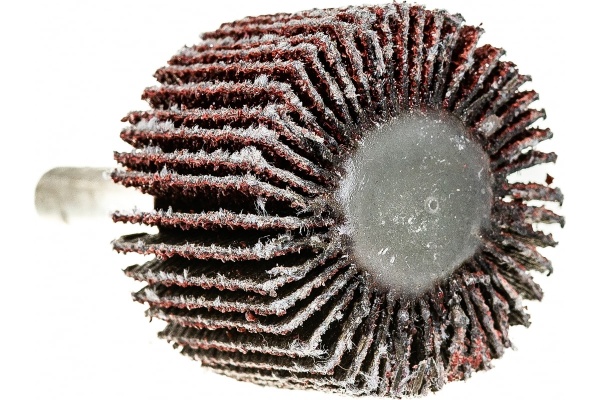 Круг лепестковый (30x20x6 мм; P 80) для дрели MATRIX 74160