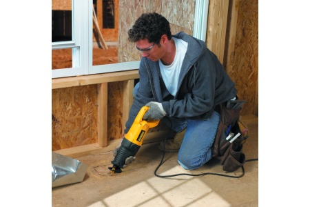 Сабельная пила DEWALT DW 310 К