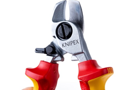 Кабелерез KNIPEX VDE, пружина, рез: кабель 15 мм, 50 мм, AWG 10, L-165 мм KN-9526165SB