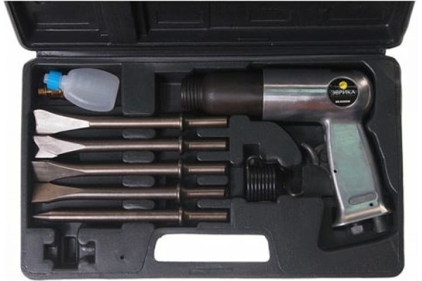 Пневмомолоток с набором зубил ЭВРИКА 9 предметов ER-83502K