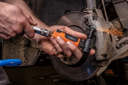 Пневматическая угловая шлифовальная машина NEO Tools 14-016