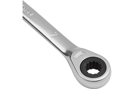 Комбинированный ключ с трещоткой 7мм AV Steel  AV-315007