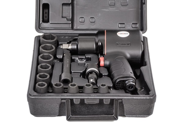 Композитный пневмогайковерт Byemax в наборе с головками BM-43-4033PK3