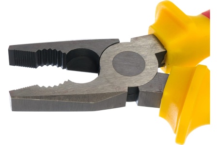 Комбинированные плоскогубцы MATRIX 16901