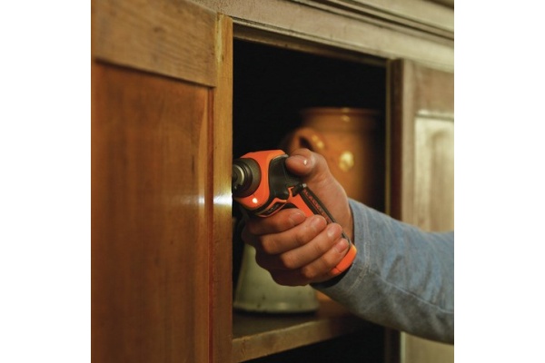 Аккумуляторный винтоверт Black&Decker CS3652LC