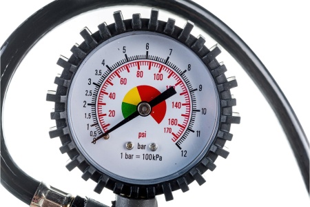 Пистолет подкачки с манометром ROSSVIK AT.GM.1