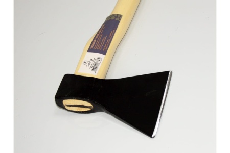 Кованый хозяйственный топор в сборе ТОПАР 0.8 кг Б2 Т2