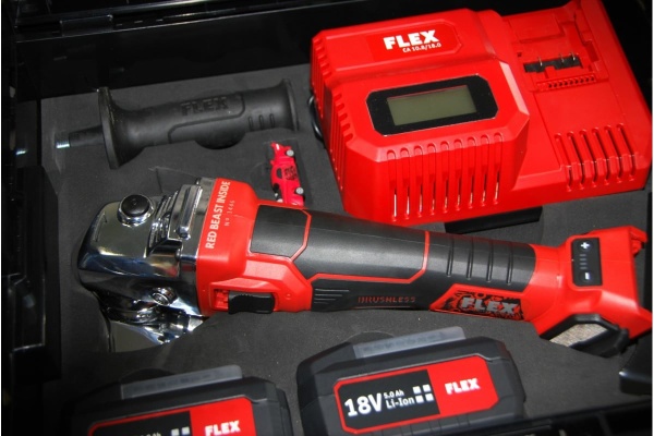 Аккумуляторная угловая шлифовальная машина FLEX LBE 125 18.0-EC Ltd-E.5.0 Set 520861