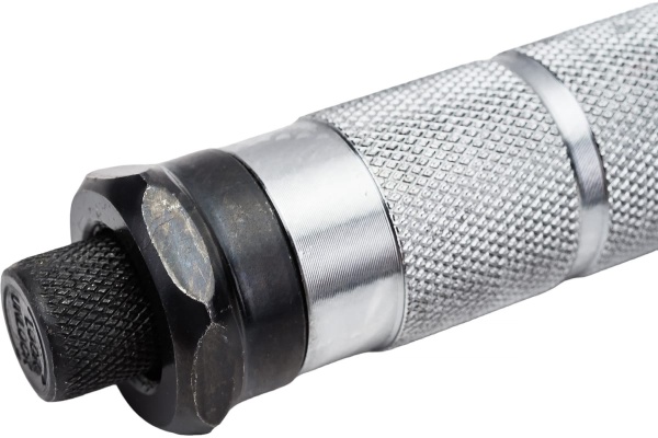 Динамометрический ключ ЭВРИКА 1/2DR 28-210Nm 470мм ER-30470