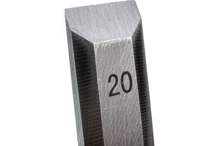 Стамеска-долото с деревянной ручкой, хромованадиевая, 20мм Зубр ЭКСПЕРТ 18096-20