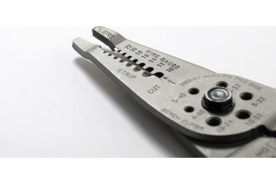 Инструмент для снятия изоляции SATA 97521