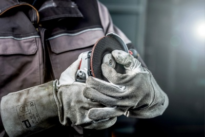 Угловая шлифмашина Metabo WEV 17-150 Quick 600473000