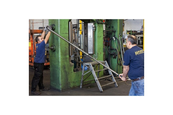 Динамометрический ключ HAZET 6170-1CT 1DR 800-2000 Нм