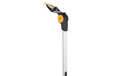 Промонабор Fiskars: телескопический универсальный сучкорез UPX86, насадка пила 1023634