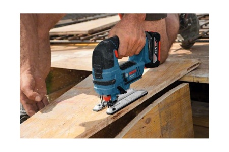 Аккумуляторный лобзик Bosch GST 18 V-LI 0.601.58J.300