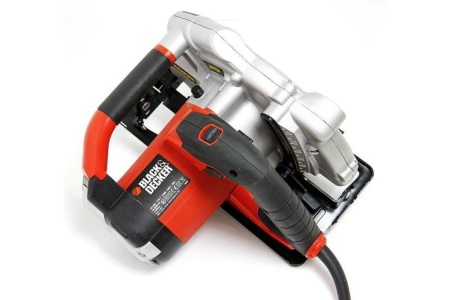 Дисковая пила Black Decker KS 1300