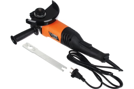 Угловая шлифовальная машина ЕРМАК УШМ-150/1200 646-187