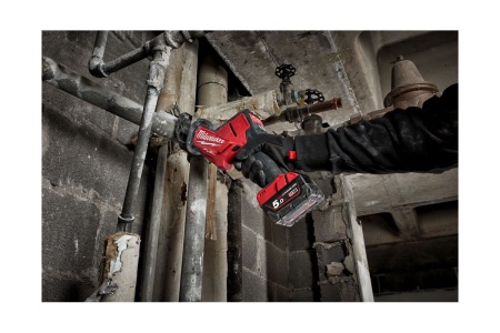 Аккумуляторная сабельная пила Milwaukee M18 FHZ-502X FUEL 4933459885