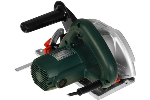Дисковая пила Makita HS6601