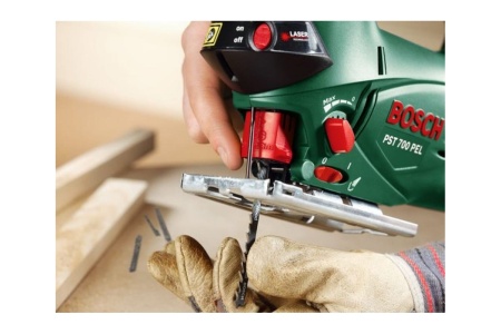 Лобзик Bosch PST 700 PEL 0.603.413.520