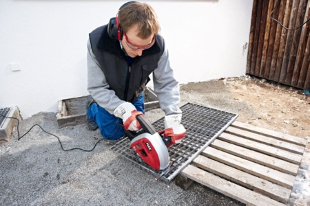 Дисковая пила MEKKAN MK 82407