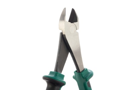 Усиленные бокорезы с двухкомпонентными рукоятками Jonnesway P0918 200 мм 49400