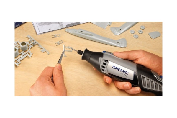 Многофункциональный инструмент Dremel серии 4000 F.013.400.0KU